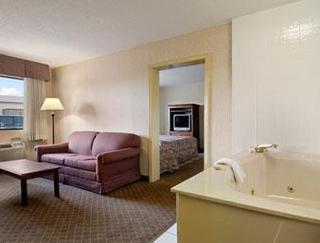 Super 8 La Grange Hotel Екстериор снимка